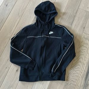 Nike Women’s Zip up Lightweight Hoodie